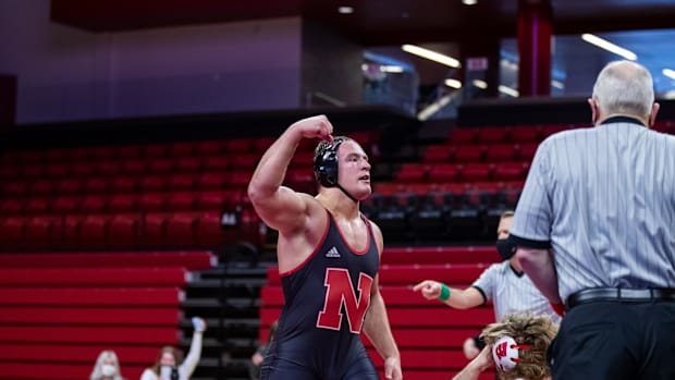 wrestling-vs-wisconsin-sb-7568