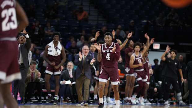 aggies basketball