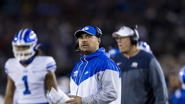 Fesi Sitake vs Stanford Football