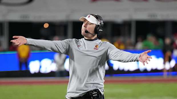 lincoln riley usc football