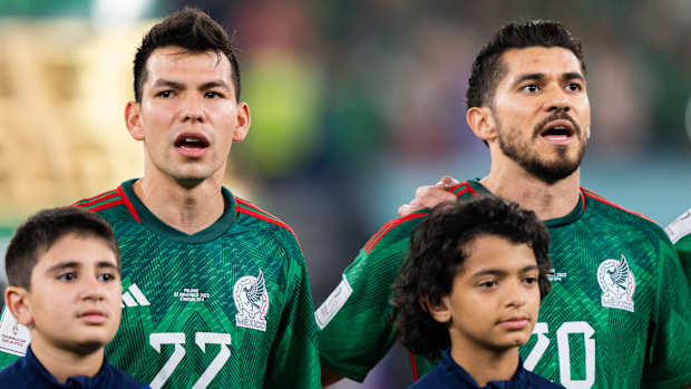 Chucky Lozano y Henry Martin en Qatar
