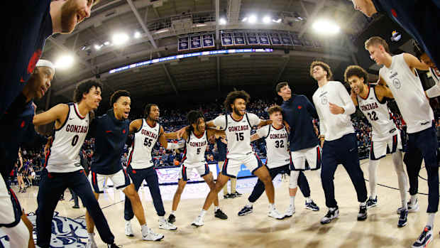 Gonzaga Bulldogs Washington Huskies69