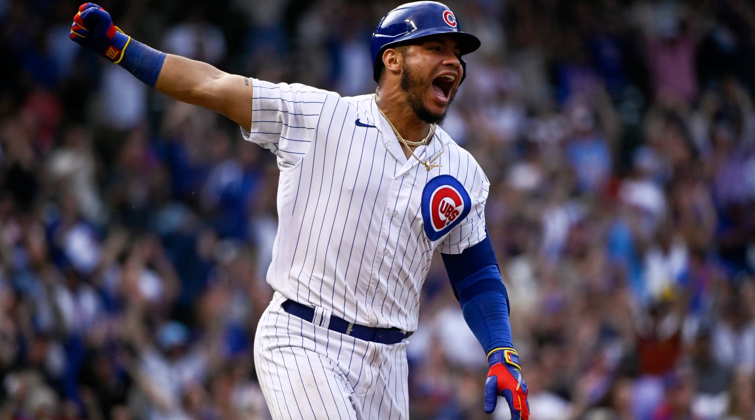 Former Cubs catcher Willson Contreras reacts after hitting a walk-off single.