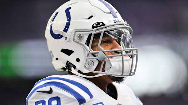 Dec 17, 2022; Minneapolis, Minnesota, USA; Indianapolis Colts running back Jonathan Taylor (28) warms up before the game against the Minnesota Vikings at U.S. Bank Stadium.