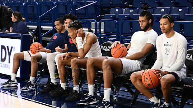 Gonzaga Bulldogs Pepperdine Waves74