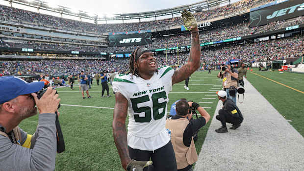 New York Jets LB Quincy Williams celebrates win at MetLife Stadium