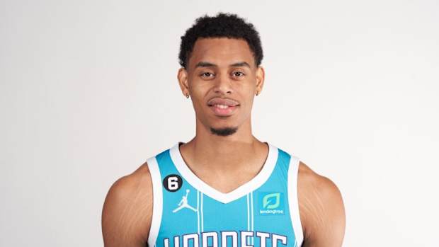 Jaylen-Sims-900x600