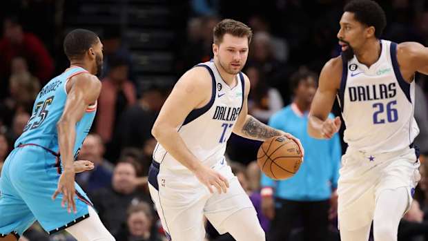Mavs - Luka Suns