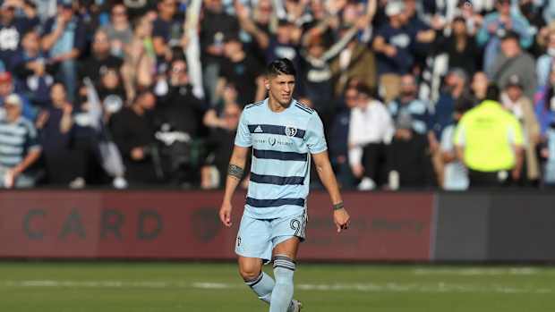 Alan Pulido reaparece con Kansas City