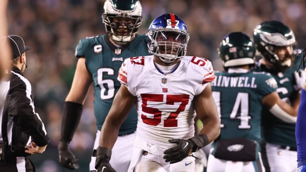 Jan 21, 2023; Philadelphia, Pennsylvania, USA; New York Giants linebacker Jarrad Davis (57) against the Philadelphia Eagles during an NFC divisional round game at Lincoln Financial Field.
