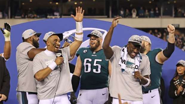eagles-hurts-philadelphiausatsi_19887062_168388647_lowres-2