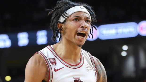 Arkansas Razorbacks Nick Smith Jr. during a game with the Georgia Bulldogs.