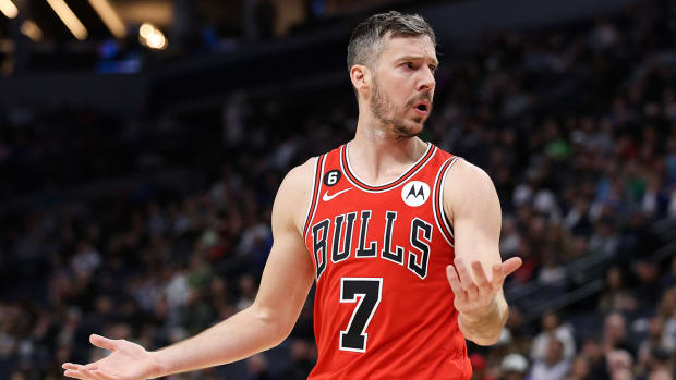 Bulls guard Goran Dragic (7) reacts after being called for a foul against the Timberwolves during the first quarter at Target Center.