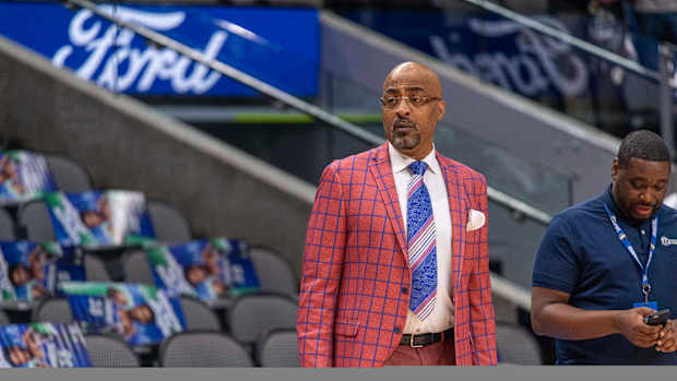 Dennis Scott