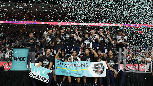 Gonzaga Bulldogs Saint Mary's Gaels25