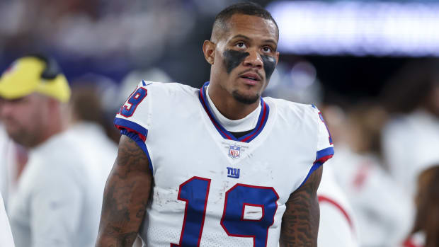 Giants wide receiver Kenny Golladay (19) reacts during the second half of a game against the Cowboys.