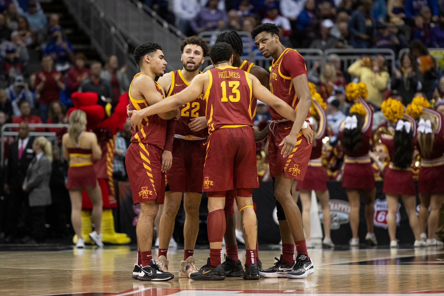 Mar 9, 2023; Kansas City, MO, USA; Iowa State Cyclones players huddle during a time out in the second half against the Baylor Bears at T-Mobile Center. Mandatory Credit: Amy Kontras-USA TODAY Sports