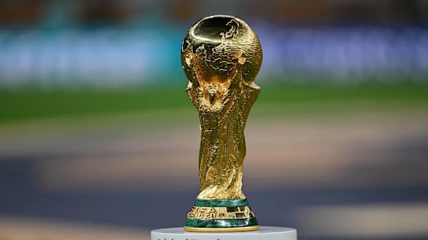 El trofeo de la FIFA durante la Copa del Mundo de Qatar 2022