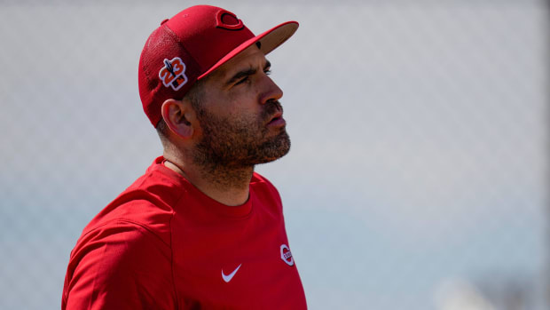 Joey Votto would accept a trade to the Blue Jays.