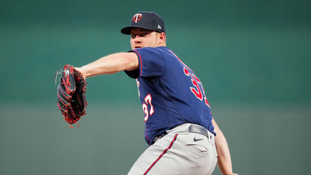 Sep 20, 2022; Kansas City, Missouri, USA; Minnesota Twins starting pitcher Dylan Bundy (37) warms up during the first inning against the Kansas City Royals at Kauffman Stadium.