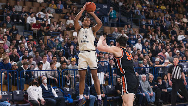 EJ Jarvis jumper shot