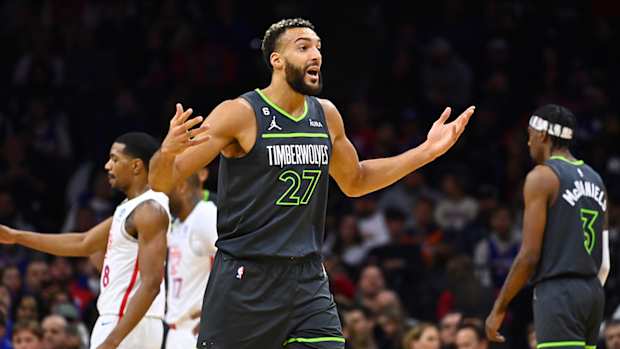 Minnesota Timberwolves center Rudy Gobert (27)