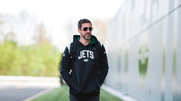 Aaron Rodgers arrives at the Jets' team facility on April 26, 2023