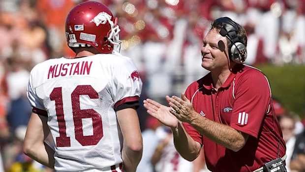 121120-Houston Nutt-Mitch Mustain-01
