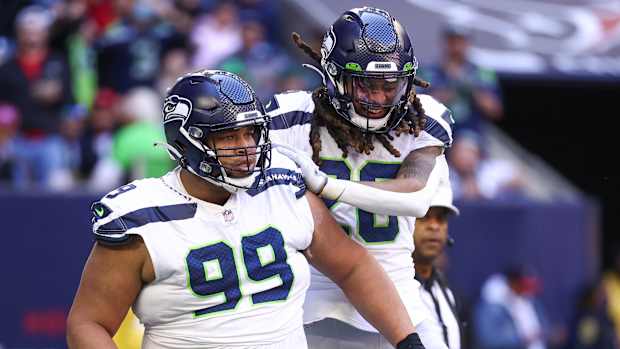 Defensive lineman Al Woods with Seattle in 2021