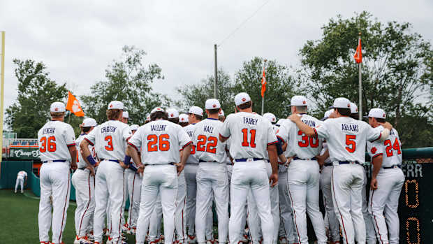 BaseballGame3-1.JA_