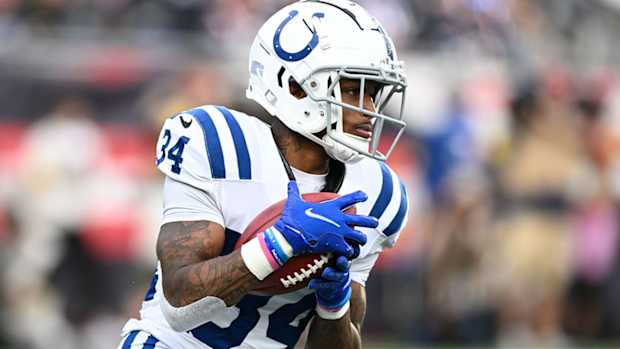 Colts cornerback Isaiah Rodgers with the ball