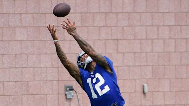 New York Giants tight end Darren Waller