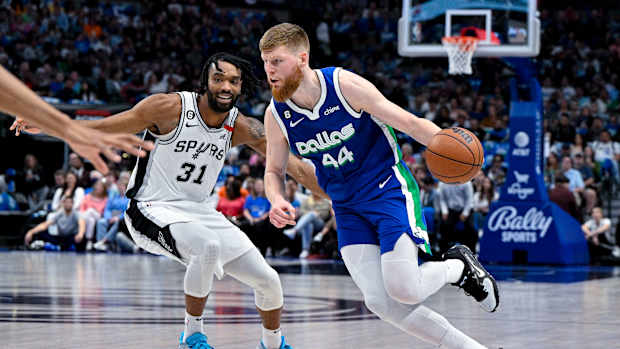 Davis Bertans, Dallas Mavericks