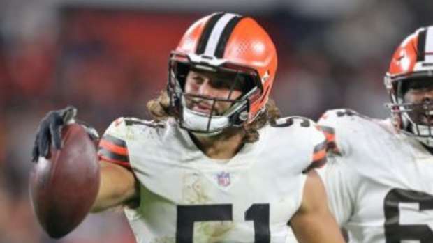 Browns linebacker Jordan Kunaszyk (51) celebrates with teammates after recovering a Bears fumble during the second half of a preseason game, Saturday, Aug. 27, 2022, in Cleveland. Brownsjl 11