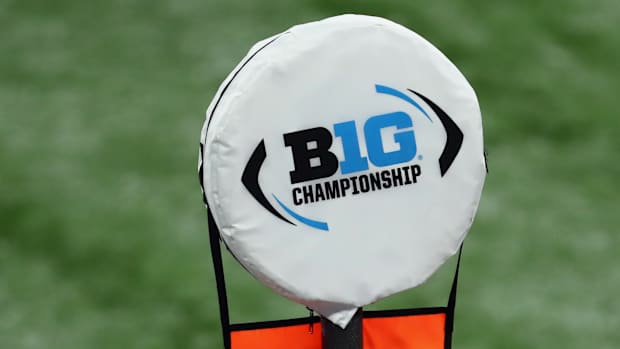 Big Ten Championship yardage marker 2020 USATSI_15334110