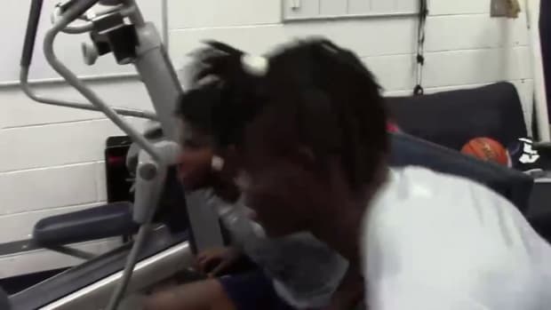 Deion Sanders Shows Jackson State Players Their SI Cover