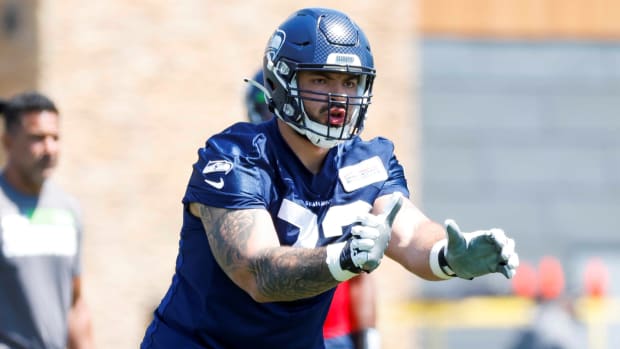 Seattle Seahawks offensive lineman Abraham Lucas (72) participates in an OTA workout at the Virginia Mason Athletic Center.