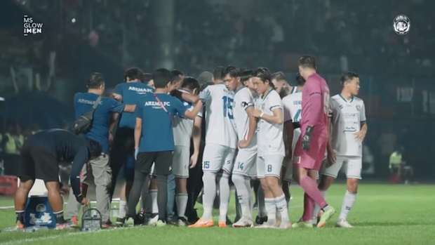 Pitchside: Gian Zola scores incredible free-kick goal as Arema FC beat Persikabo
