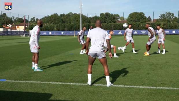 Lacazette and Tolisso attend to Lyon first training session
