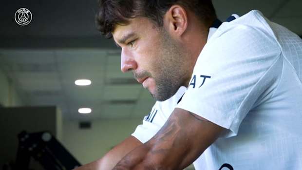 Paris Saint-Germain players start the pre-season
