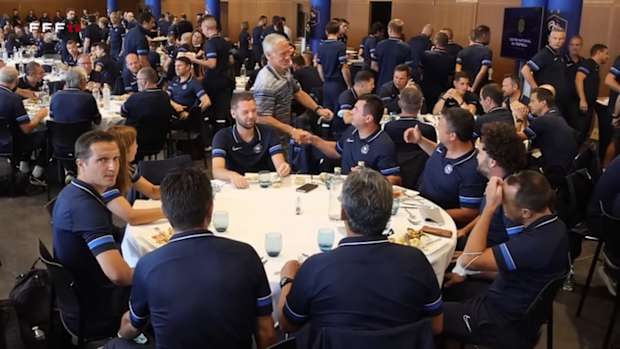 Didier Deschamps meets the French Regional Technical Advisors
