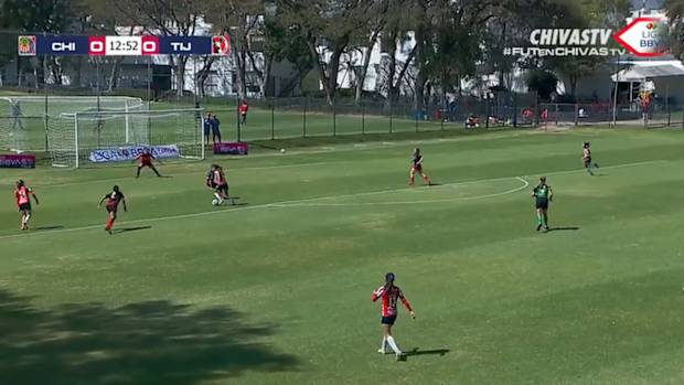 Jaramillo's great double dribble and finish against Tijuana Women