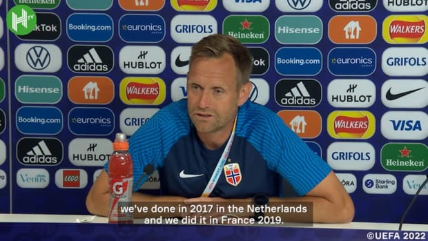 Martin Sjögren: 'The pressure is on England'