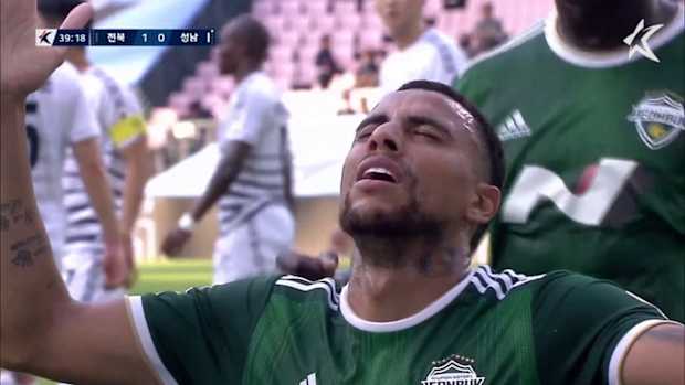 Gustagol scores twice to edge Jeonbuk over Seongnam