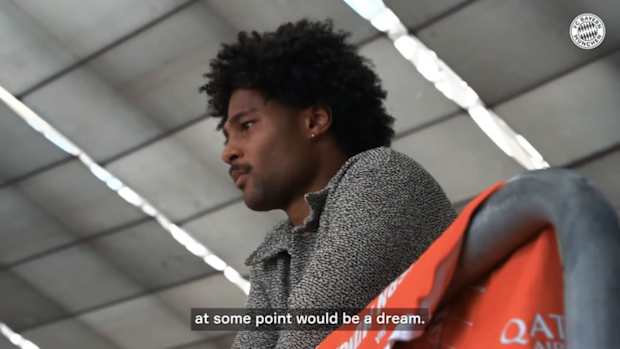 Serge Gnabry extends contract with FC Bayern