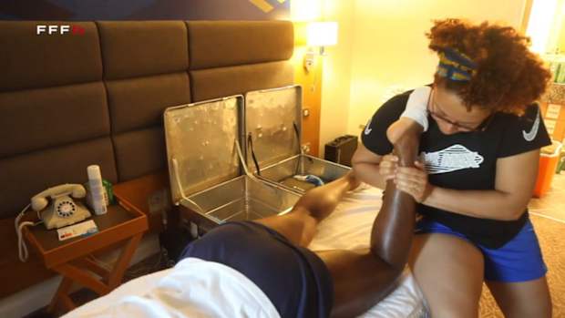 Les Bleues recovering session before Netherlands preparations