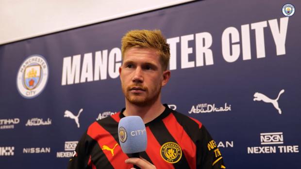Guardiola and De Bruyne on Julián Álvarez