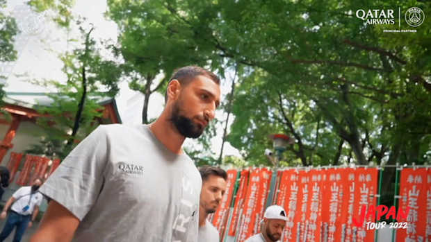 Paris Saint-Germain players visiting Tokyo