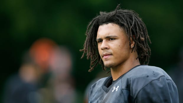 Cincinnati Bearcats linebacker Deshawn Pace (20) stands by between drills during practice at the Higher Ground training facility in West Harrison, Ind., on Monday, Aug. 9, 2021. Cincinnati Bearcats Football Camp