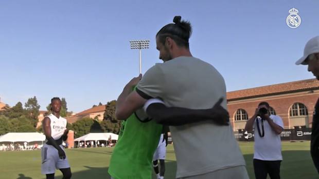 Gareth Bale visits former Real Madrid teammates